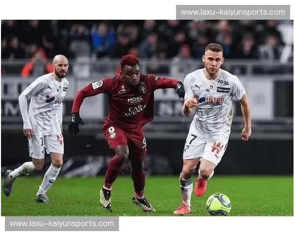 兰斯vs亚眠：一场法兰西足球的宿命对决